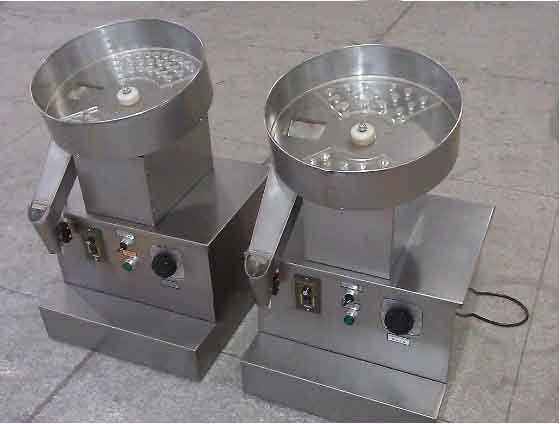 YX-SL100半自動數(shù)粒機(jī)(模板式)